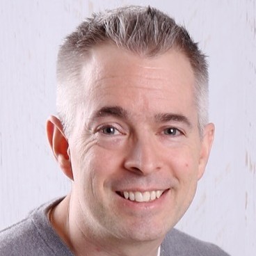  Simon Dickie
